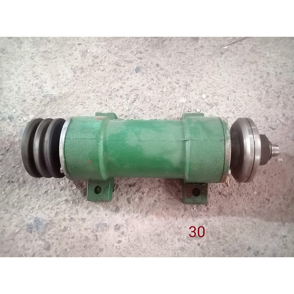 Trục Chế Máy Cưa Bàn gỗ rong gỗ