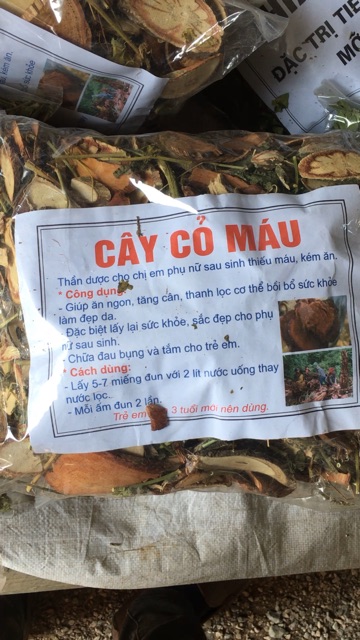 Combo 1kg cỏ máu + 5 quả la hán khô