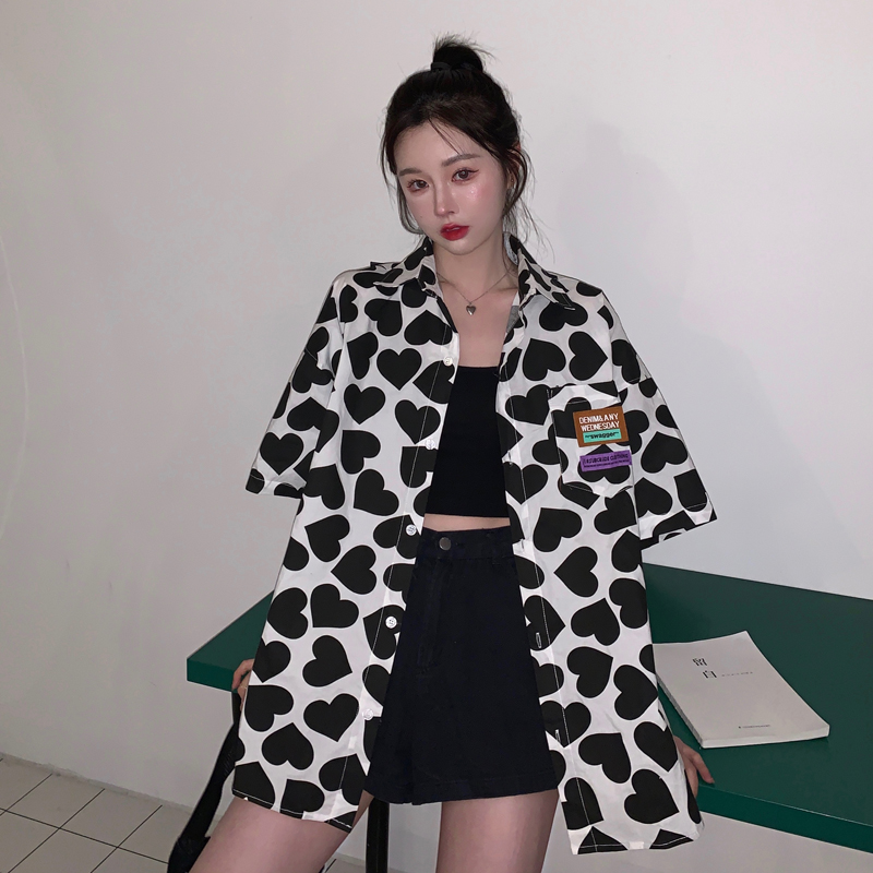 Áo sơ mi SUXI tay ngắn họa tiết in phong cách cổ điển