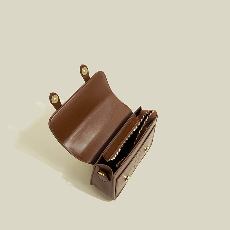 Túi đeo chéo IELGY trang trí hình chú gấu phong cách cổ điển dễ phối đồ thời trang dành cho nữ