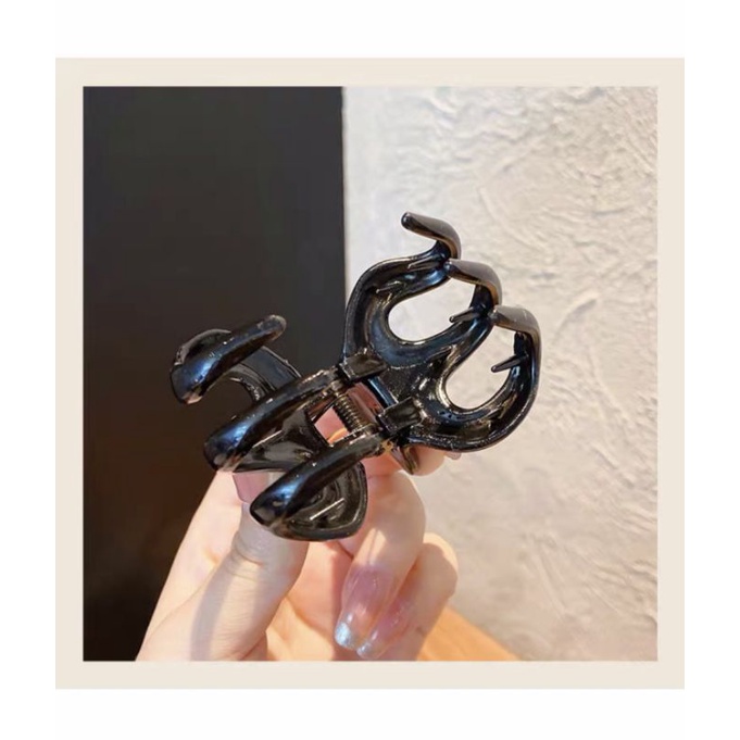 Kẹp tóc chữ M to 5cm tạo kiểu tóc đuôi hot trend