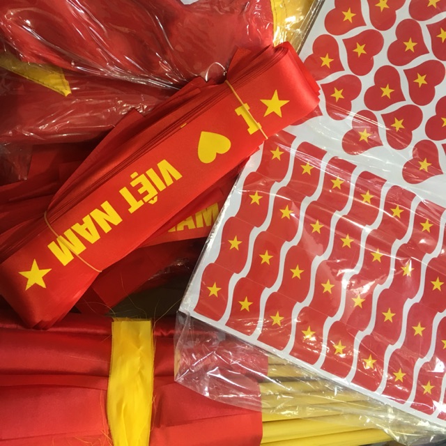Combo cờ Tổ Quốc + kèn cổ vũ bóng đá