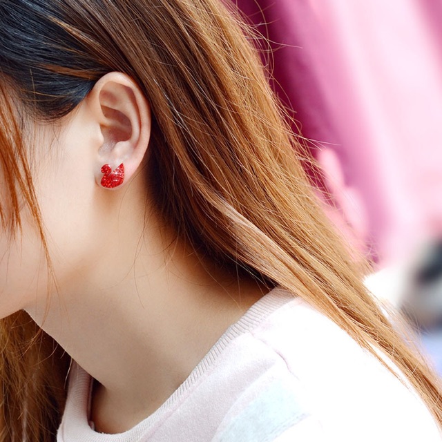 Bông tai titan thiên nga đính đá đỏ BTT56