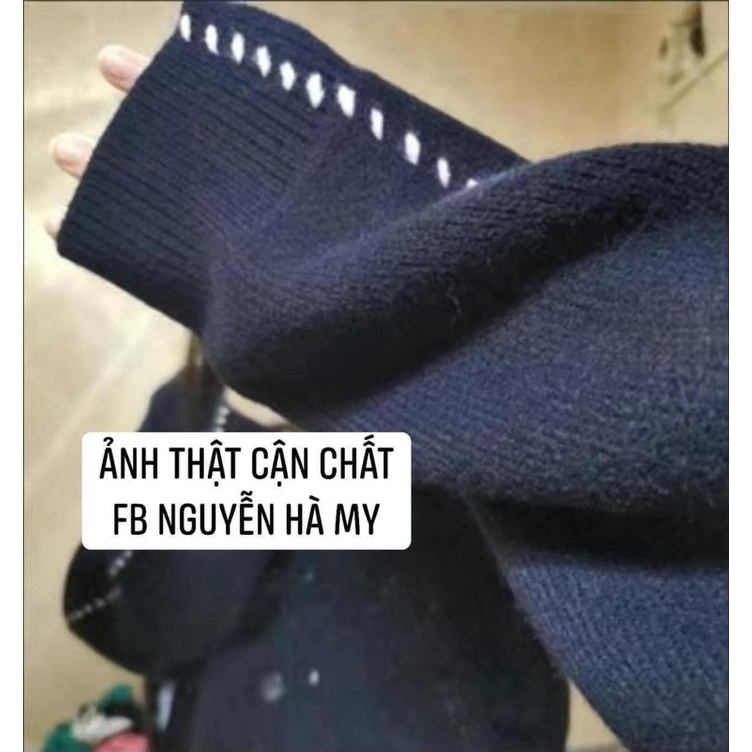 Cardigan len viền kẻ