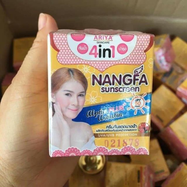 KEM CHỐNG NẮNG NANGFA 4 IN 1 THAILAND