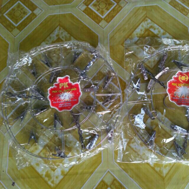 Móc tròn phơi quần áo