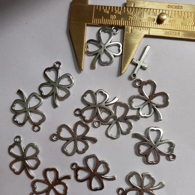 2/5/10 mặt dây chuyền giả cổ làm đồ handmade màu bạc cổ điển