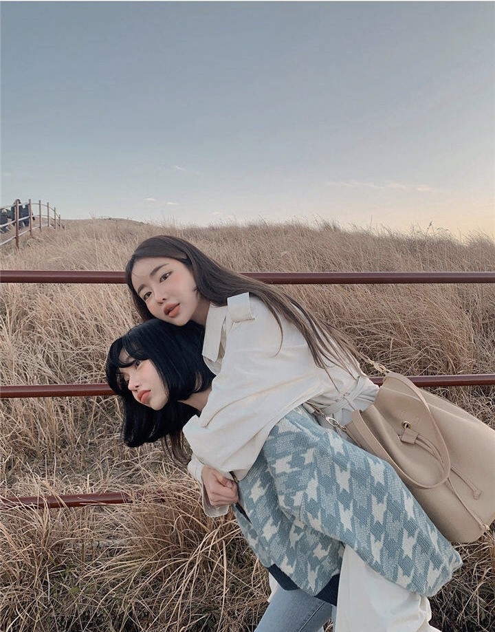 【 At 】 Áo Cardigan dệt kim dáng rộng màu sắc tương phản phong cách Retro Hàn Quốc | BigBuy360 - bigbuy360.vn