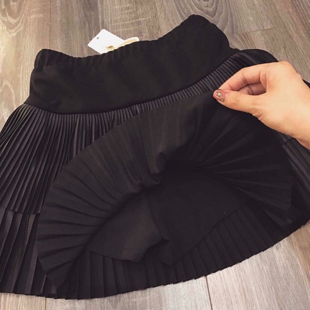 Chân váy xếp li hàng Qc siu đẹp | BigBuy360 - bigbuy360.vn