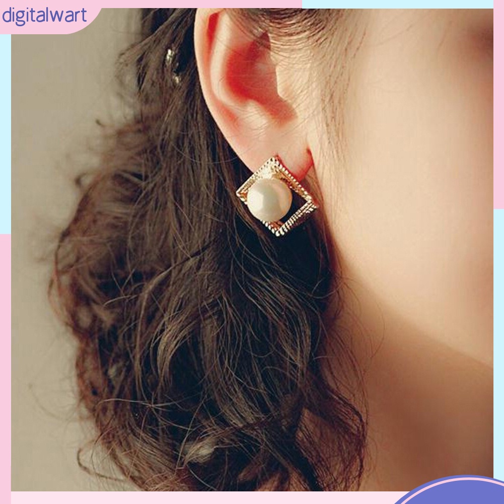 Đôi bông tai họa tiết nhiều hình thoi đính ngọc trai thanh lịch cho nữ