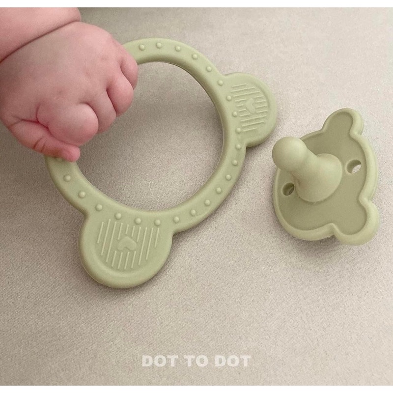 TI GIẢ / GẶM NƯỚU SILICONE GẤU DOTTODOT MÀU PASTEL - Hàn Quốc