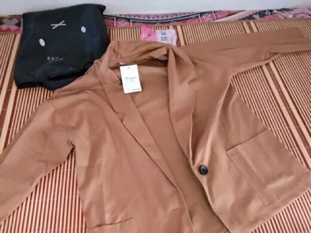 Áo blazer trơn màu vintage | BigBuy360 - bigbuy360.vn