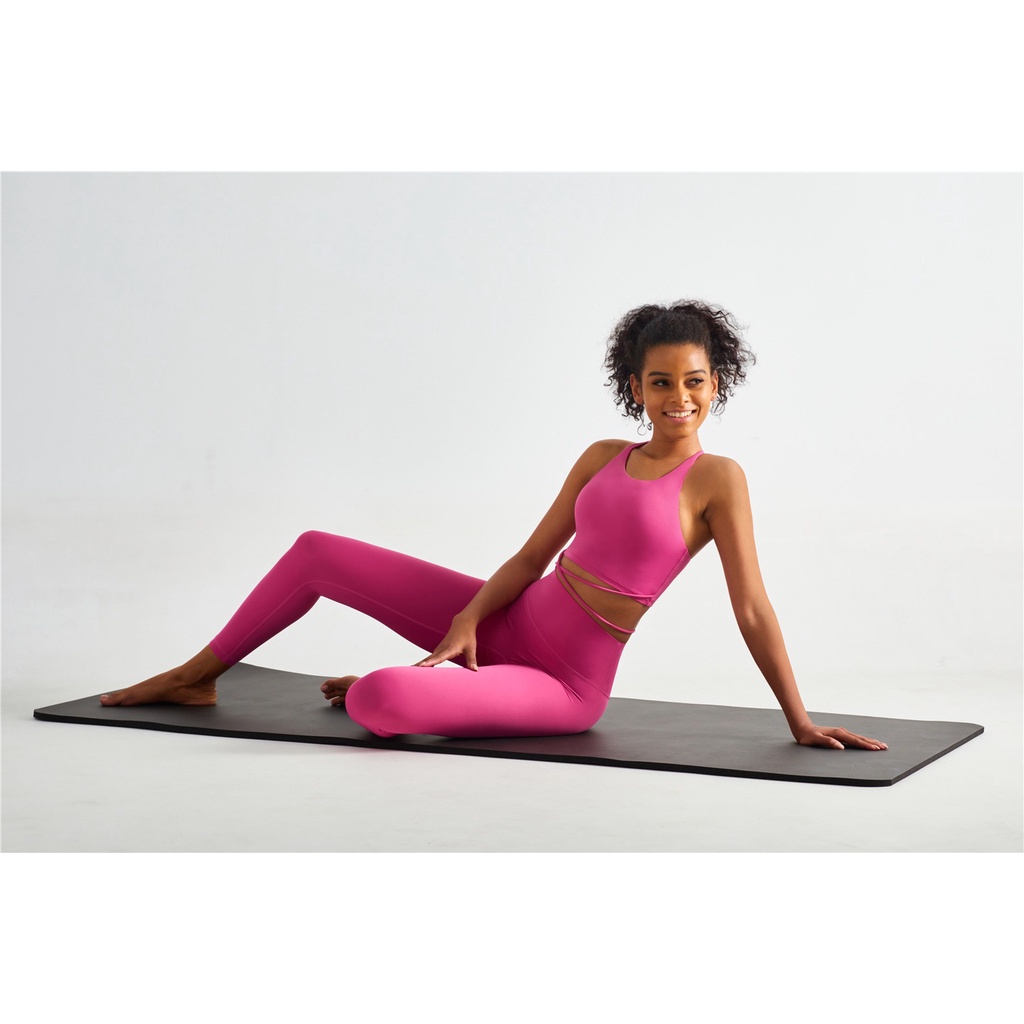 Set đồ tập gồm áo ngực thể thao và quần dài để tập yoga
