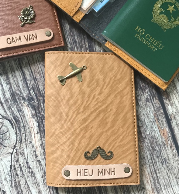 Passport Cover khắc tên theo yêu cầu