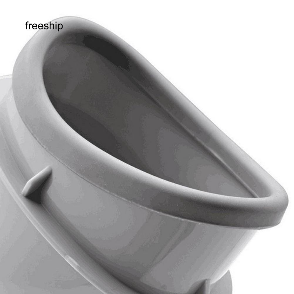 Dụng cụ đi vệ sinh trên xe hơi