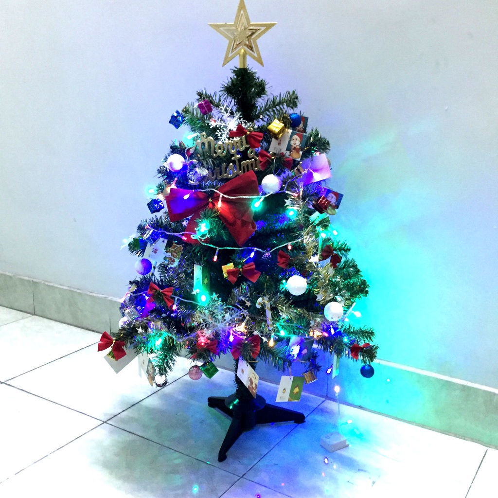 Cây thông noel 1m2 hàng Việt Nam chất lượng cao trang trí giáng sinh cho nhà cửa, phòng khách, phòng ngủ 120cm