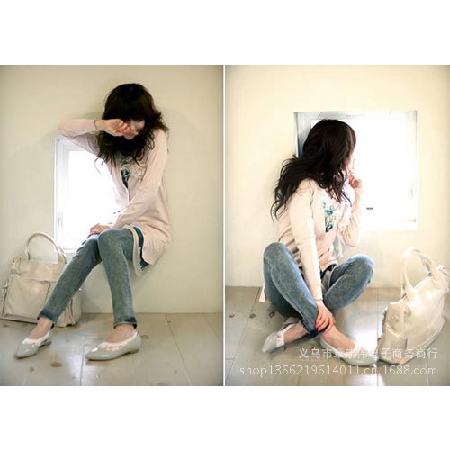 Một đôi vớ (tất) ren cổ thấp chống trượt mang giày cao gót, giày búp bê và đi trong nhà