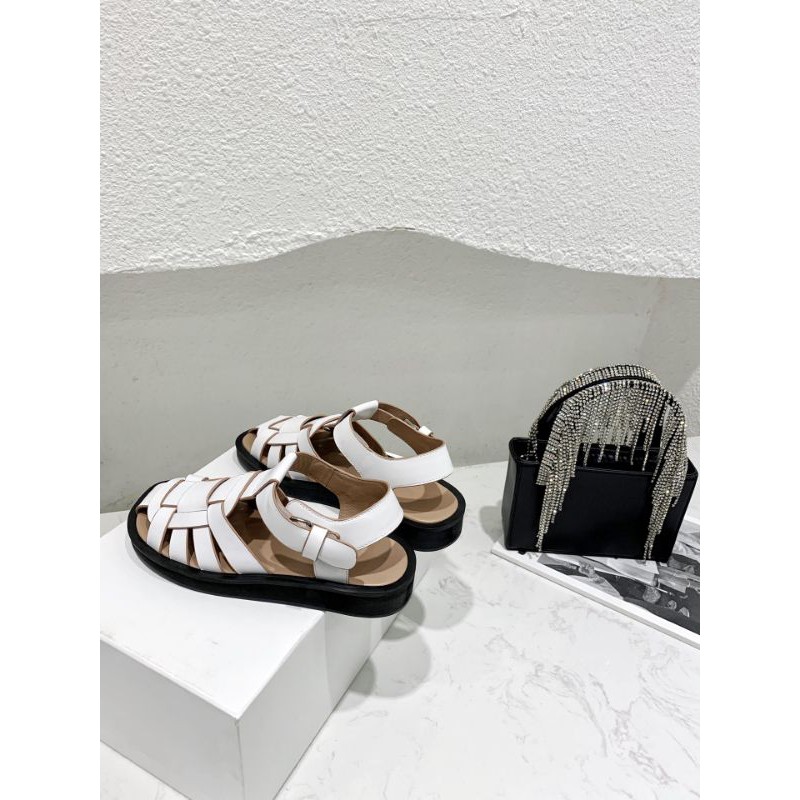 Dép sandal nữ da thật mũi tròn bịt mũi the row