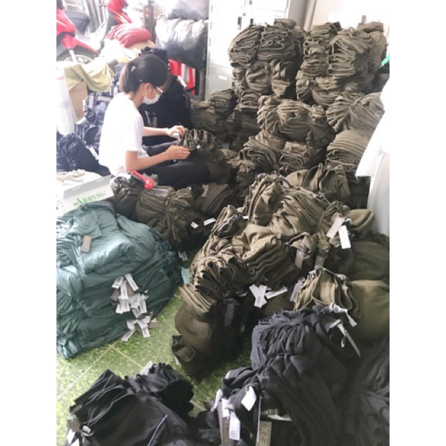 Áo croptop cutout AGE2X hàng VNXK chất cotton mịn các màu Đỏ đô/ Xám/ Xanh lính/ Hồng nude/ Trắng/ Đen | BigBuy360 - bigbuy360.vn