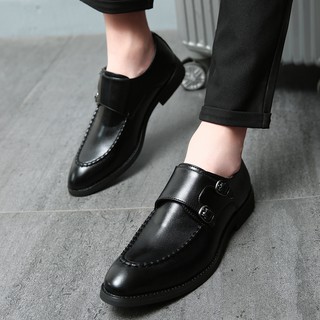 Luxury pointed-toe leather shoes for men