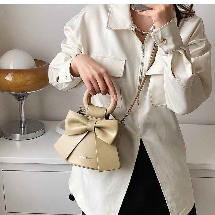 Túi đeo vai IELGY dáng xô đính nơ thời trang dễ phối đồ dành cho nữ