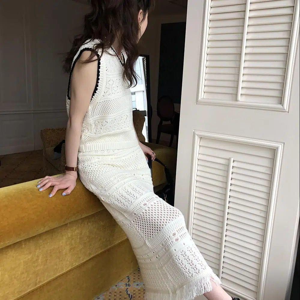 Set Chân Váy Tua Rua Và Áo Tay Cộc Cổ Chữ V Thiết Kế Khoét Lỗ Thời Trang Hàn Quốc Thiết Kế Mới Cho Nữ