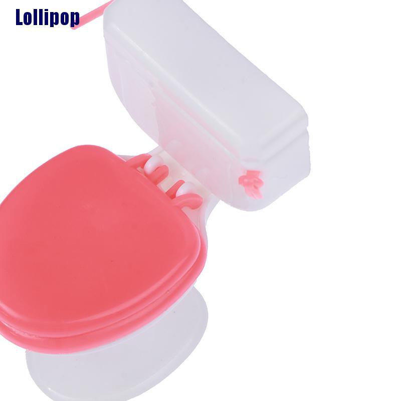 Bồn cầu mini dùng trang trí nhà búp bê