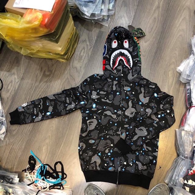 Áo khoác bape