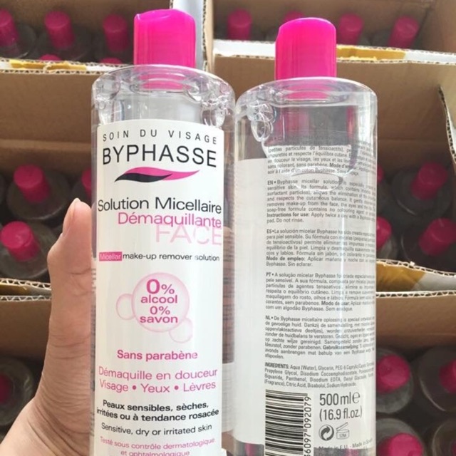 Nuoc tay trang Byphasae Solution..