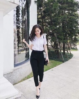 Áo sơ mi trắng cộc tay cho nữ