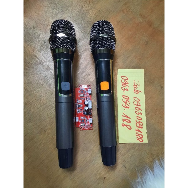 Micro Không Dây Giành Cho Loa Kéo Tay Kim Loại UHF Siêu Chất