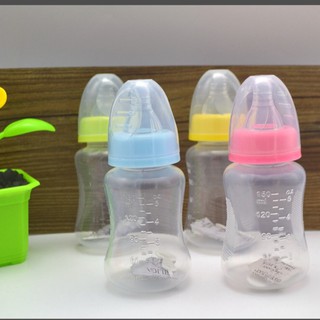 Bình sữa 150ml  với thiết kế núm ti cao su mềm mại