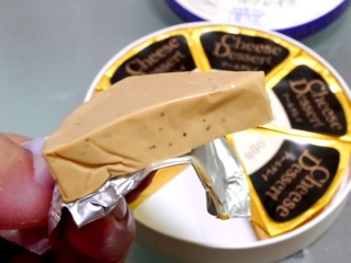 Phô mai QBB cho bé (Nhật Bản)
