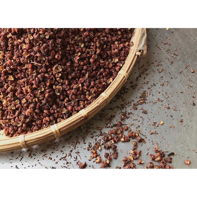 Gia Vị Hạt Xuyên Tiêu Hạt Đen Tê Cay Loại 1 Gói 100gam | BigBuy360 - bigbuy360.vn