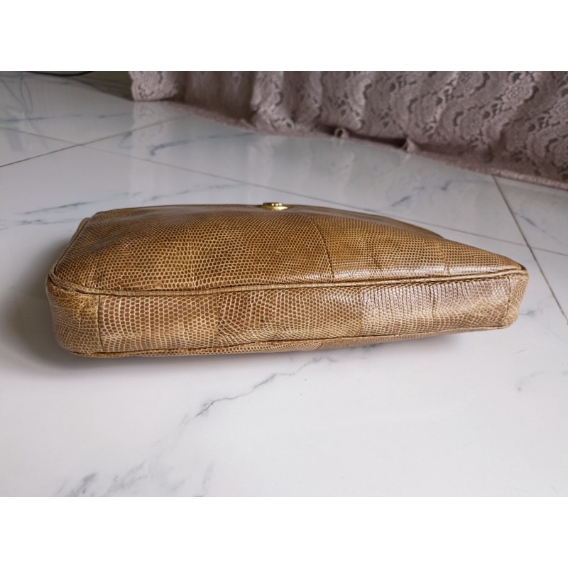 Clutch cầm tay kỳ nhông si tuyển