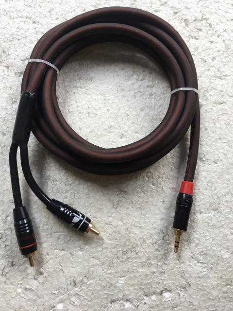 Dây 3.5 ra 2 av dài 3m