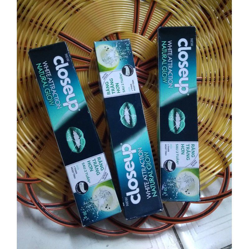 Kem đánh răng closeup bạc hà / closeup muối biển & chanh / closeup vị dừa & than hoạt tính 30 gr - Hàng tặng