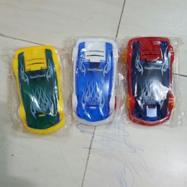 Xe chạy trớn Nutifood