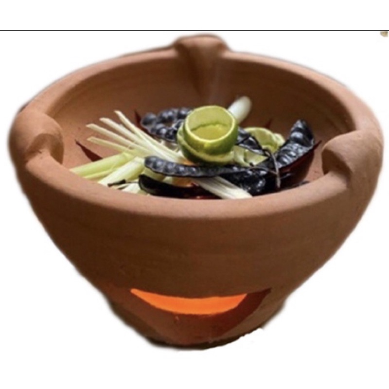 Bếp xông bồ kết, lá thơm