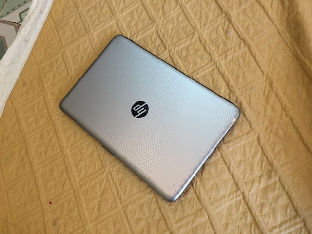 Laptop HP15 thời trang văn phòng đẹp tinh khôi SSD nhanh xé gió | BigBuy360 - bigbuy360.vn