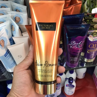 Dưỡng thể nước hoa Victorai’s Secret Amber Romance 236 ml