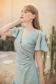 Đầm dạo phố màu mint nhúng eo