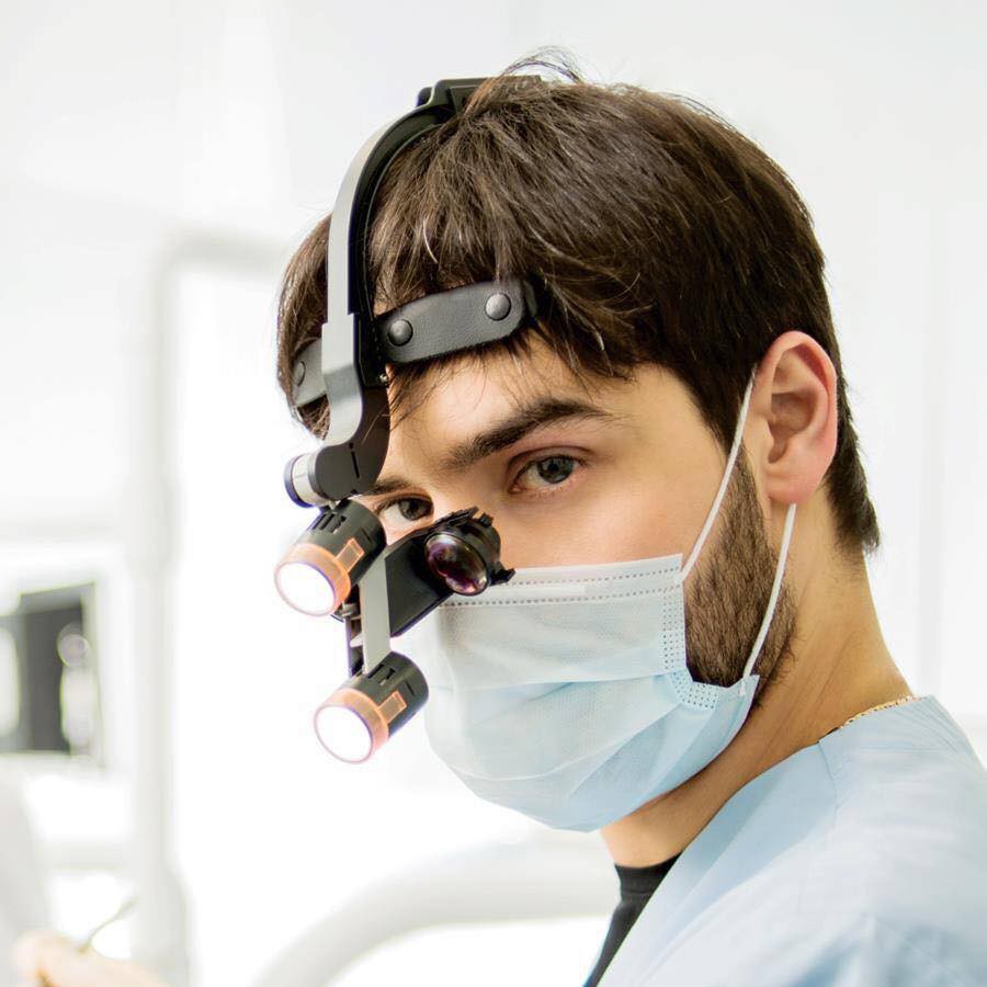 Đèn phẫu thuật kèm kính lúp Headlamp Dr Kim Hàn Quốc