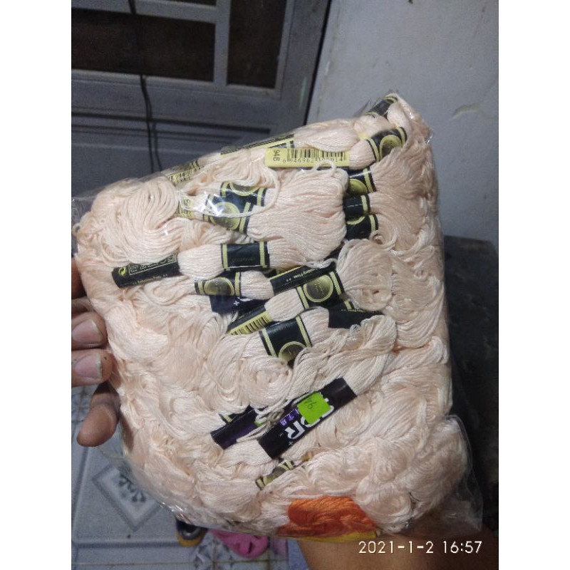 Chỉ thêu tranh chữ thập 2,5k/ tép