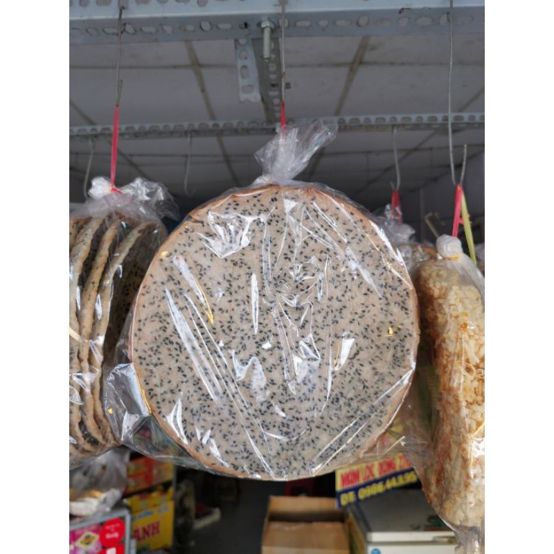 Bánh tráng mè đen nước cốt dừa Tây Ninh