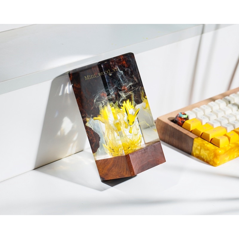 Đèn gỗ resin Pokemon Jolteon.Lamp resin Pokemon Jolteon
