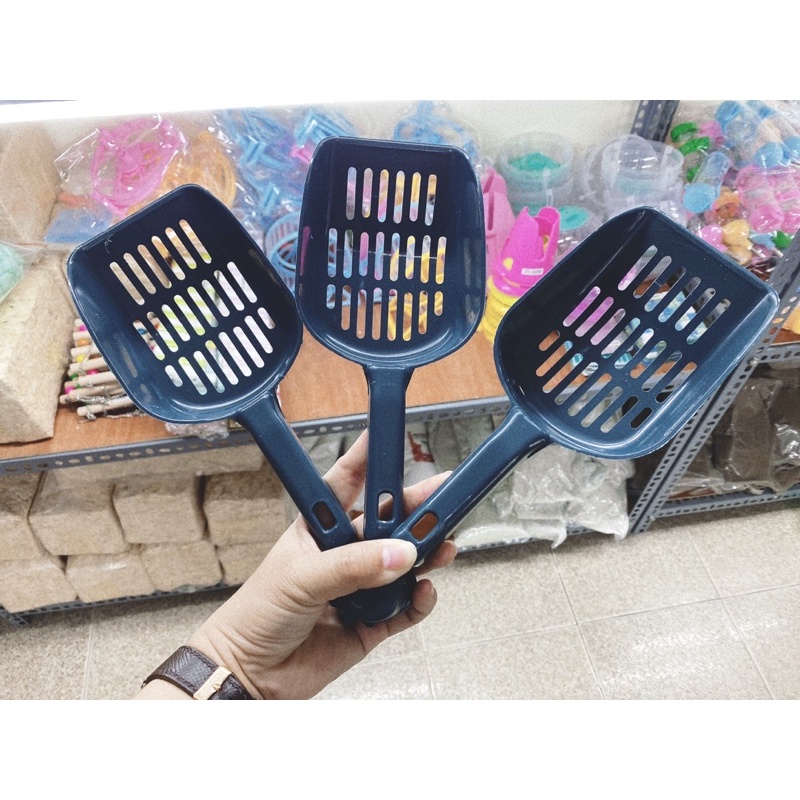Xẻng lọc cát