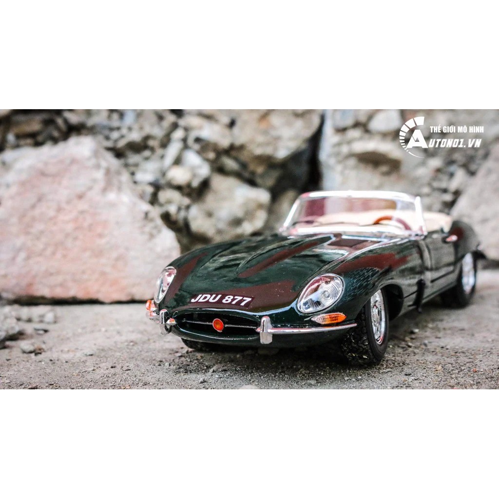 MÔ HÌNH XE JAGUAR E CABRIO. GREEN 1961 1:18 BBURAGO 5238