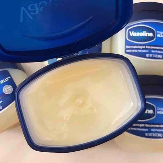 Sáp Dưỡng Môi Đa Năng Vaseline Healing Jelly Original 49g