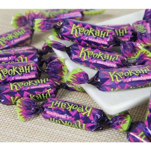 Kẹo Tím Kpokant Socola Hạnh Nhân Nga 500G -